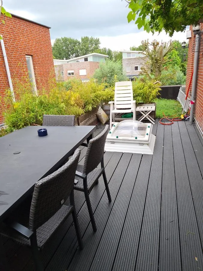 Royale en schone accommodatie met dakterras Amsterdam Séjour chez l'habitant