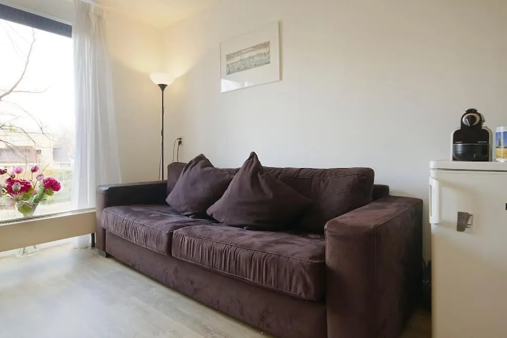 Royale en schone accommodatie met dakterras Amsterdam 0*,